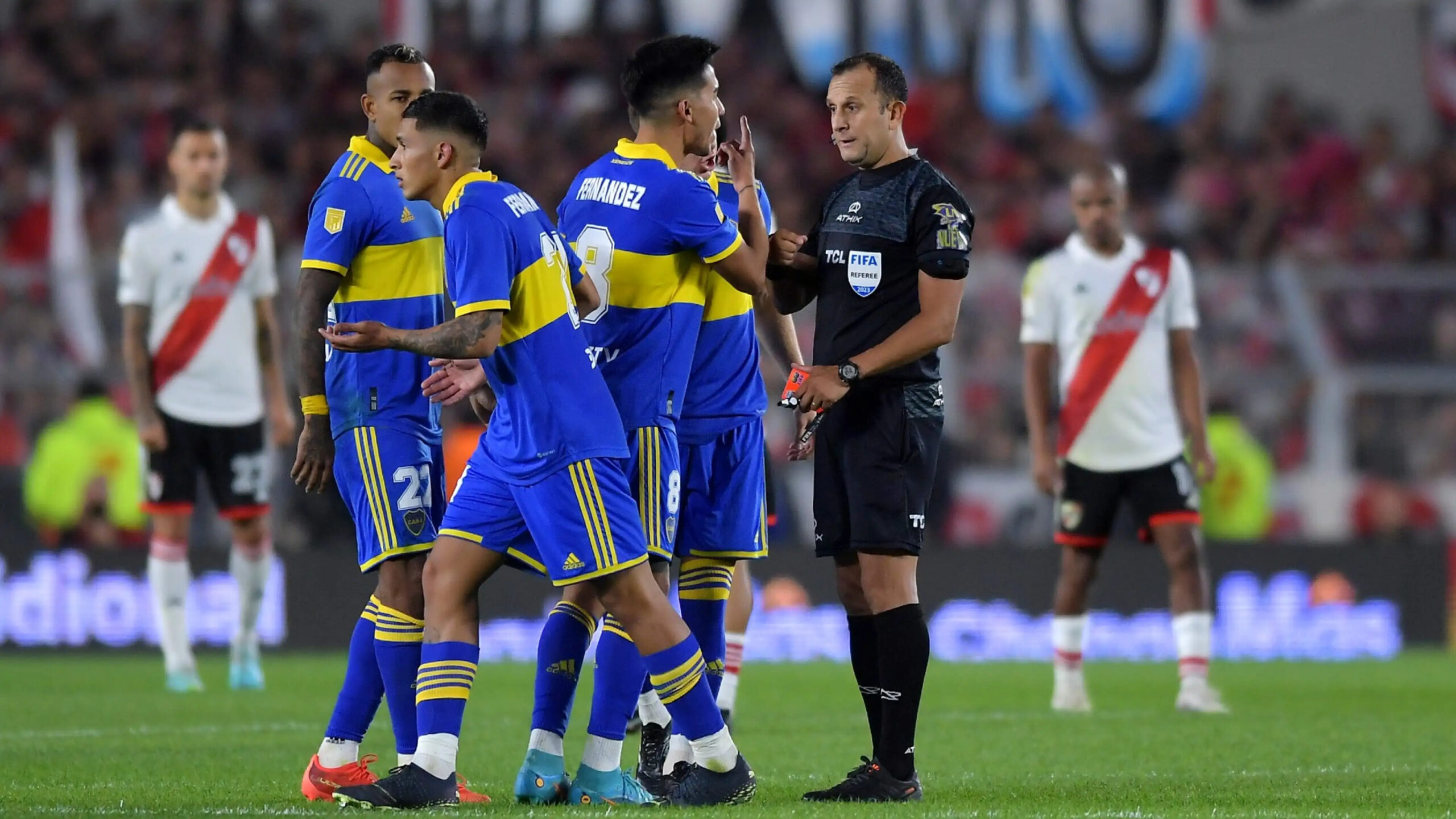 Darío Herrera fue suspendido tras su arbitraje en el Superclásico entre