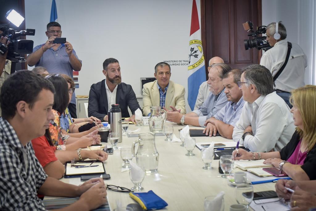 Paritaria Docente: Los Gremios No Están Conformes Con La Propuesta Del ...