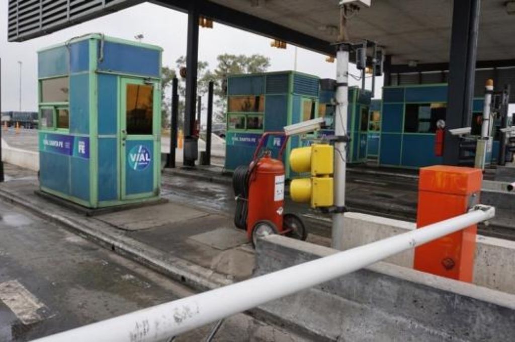 Paro de trabajadores de peaje en la autopista Rosario ...