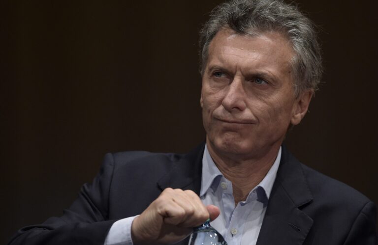 Mauricio Macri estuvo en contacto estrecho con un diputado que dio