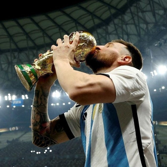 El Post De Messi Campeón Del Mundo “también Es Del Diego Que Nos Alentó Desde El Cielo” Sol 8873