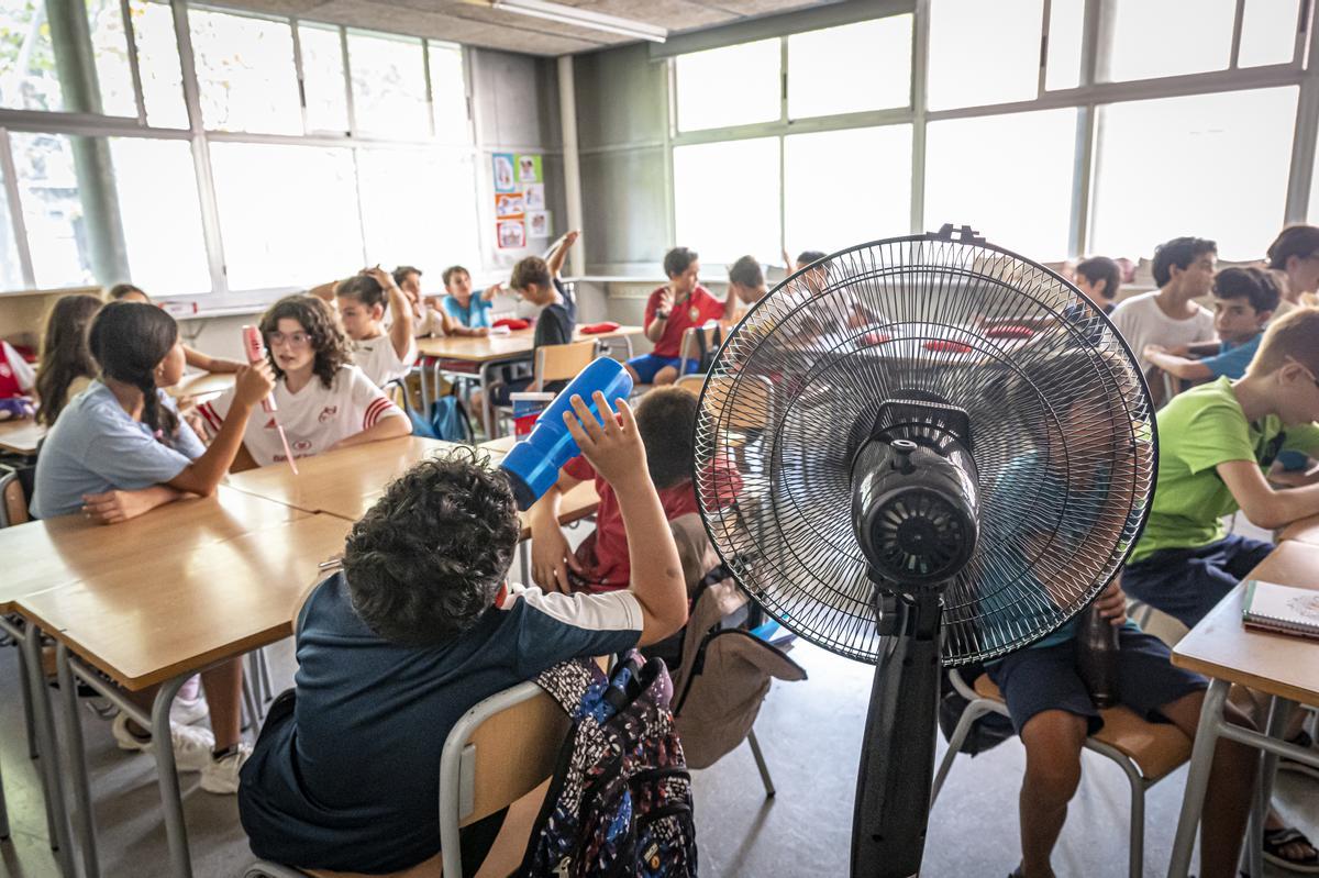 Las clases y el calor: "Los directores tienen la facultad de suspender la  jornada en las escuelas" - Sol Play 91.5