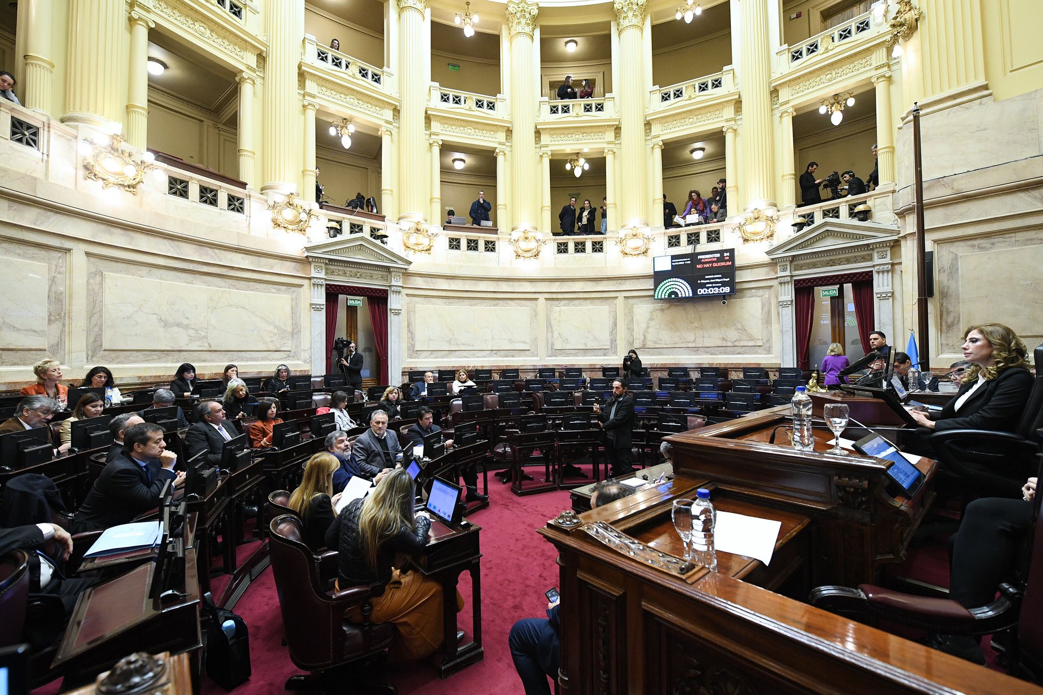 Por Falta De Quórum Fracasó La Sesión En El Senado Para Aprobar